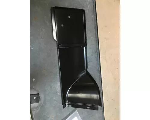 INTERNATIONAL 9900 Side Fairing