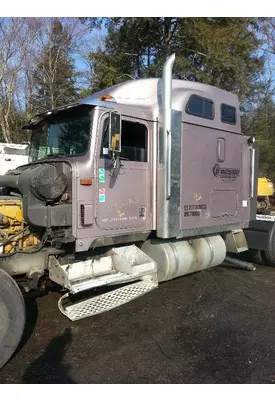 INTERNATIONAL 9900 Sleeper