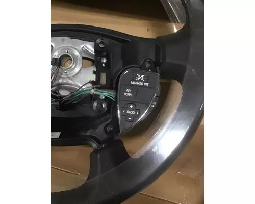 INTERNATIONAL 9900 Steering Wheel