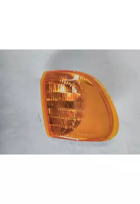 INTERNATIONAL 9900 Turn Signal Light