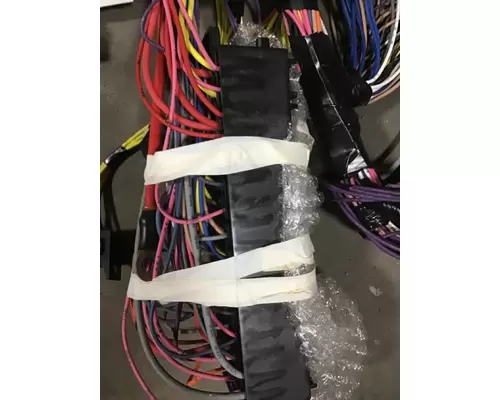 INTERNATIONAL 9900 WIRING HARNESS