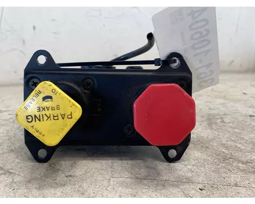 INTERNATIONAL 9900i Brake Proportioning Valve