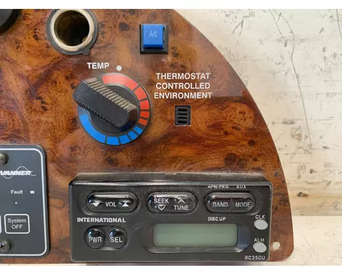 INTERNATIONAL 9900i Climate Control