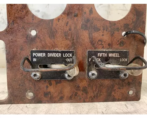 INTERNATIONAL 9900i Gauges (all)