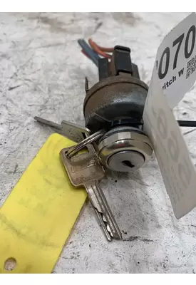 INTERNATIONAL 9900i Ignition Switch
