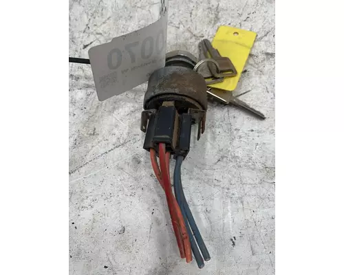 INTERNATIONAL 9900i Ignition Switch