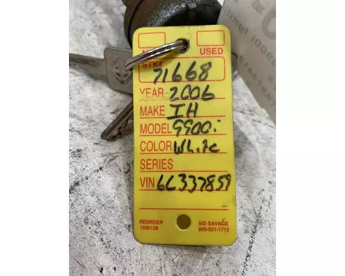 INTERNATIONAL 9900i Ignition Switch
