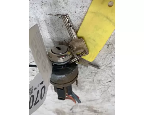 INTERNATIONAL 9900i Ignition Switch
