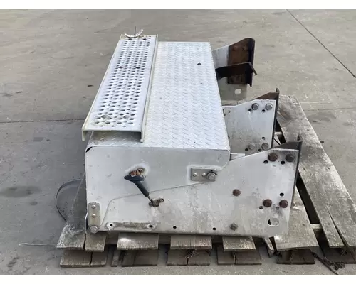 INTERNATIONAL 9900i Tool Box