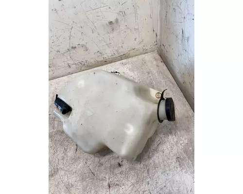 INTERNATIONAL 9900i Windshield Washer Reservoir