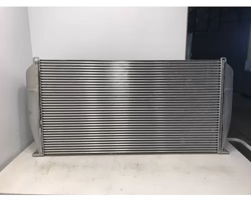 INTERNATIONAL 9900ix Series Charge Air Cooler