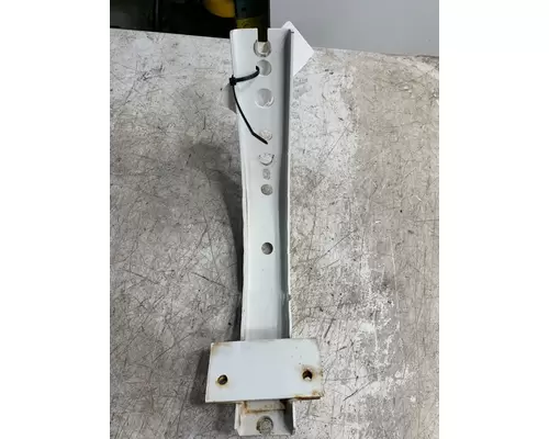 INTERNATIONAL 9900ix Cab Extension Bracket