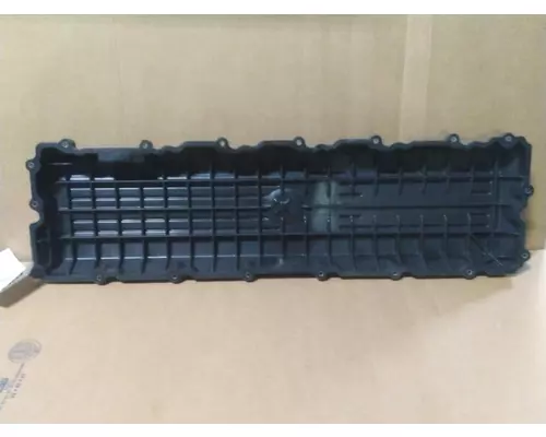 INTERNATIONAL A26  EPA 17 VALVE COVER