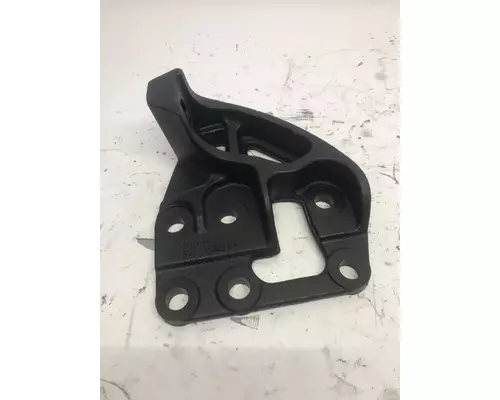 INTERNATIONAL A26 Engine Mounts