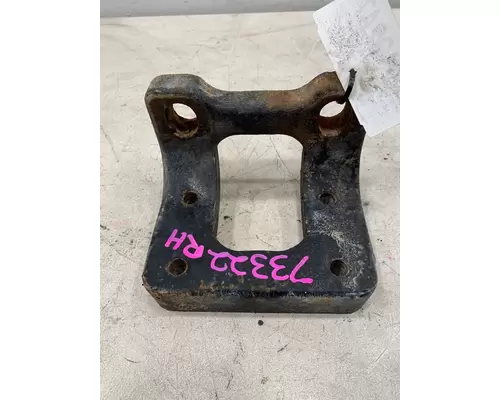 INTERNATIONAL A26 Engine Mounts