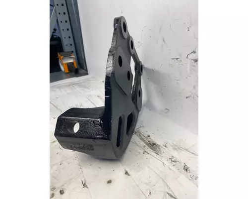 INTERNATIONAL A26 Engine Mounts