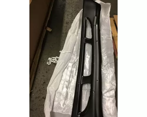INTERNATIONAL BE Bumper Assembly, Front
