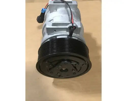 INTERNATIONAL CE 200/300 BUS  Air Conditioner Compressor