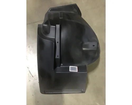 INTERNATIONAL CE 200/300 BUS  Fender Extension