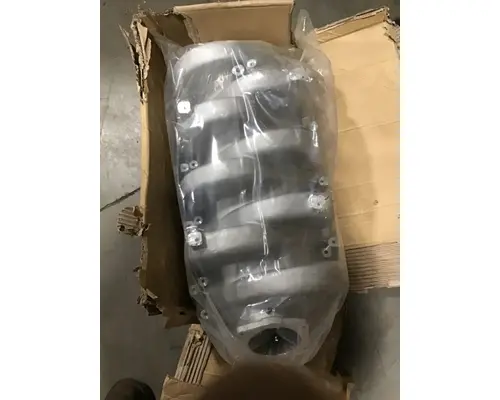 INTERNATIONAL CE 200/300 BUS  Intake Manifold