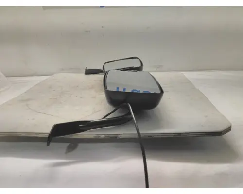 INTERNATIONAL CE 200/300 BUS  Mirror (Side View)