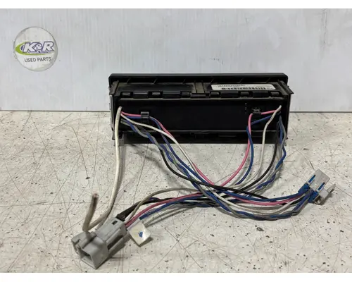 INTERNATIONAL CE S BUS Switch Clusters