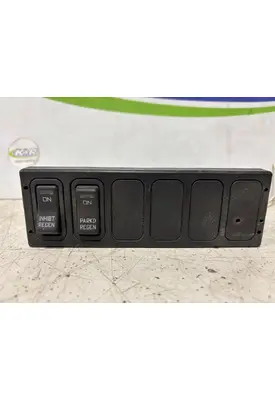 INTERNATIONAL CE S BUS Switch Panels 124