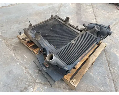 INTERNATIONAL CE200 BUS Cooling Assy. (Rad., Cond., ATAAC)