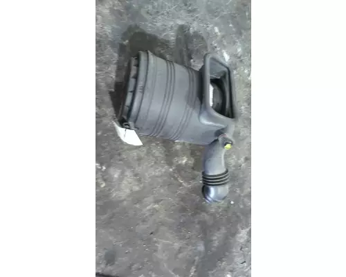 INTERNATIONAL CE AIR CLEANER