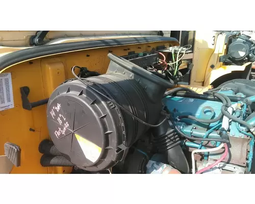 INTERNATIONAL CE AIR CLEANER