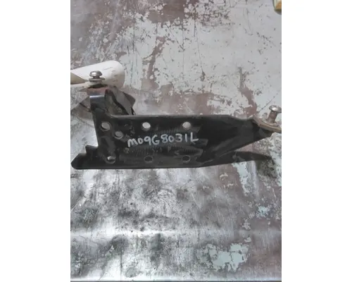 INTERNATIONAL CE BUMPER BRACKET