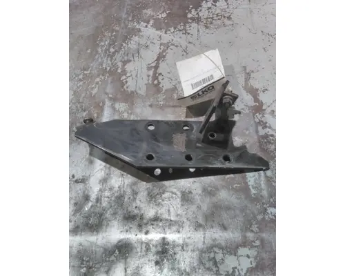 INTERNATIONAL CE BUMPER BRACKET