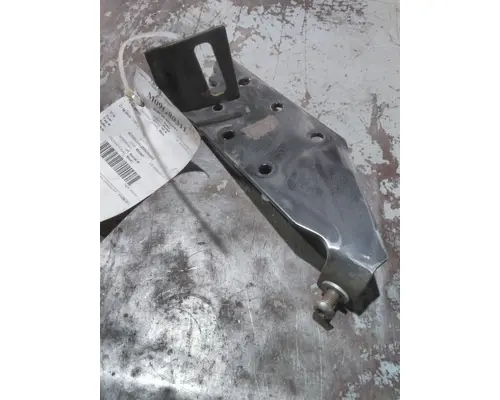 INTERNATIONAL CE BUMPER BRACKET