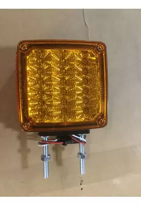 INTERNATIONAL CE Front Lamp (Turn Signal)