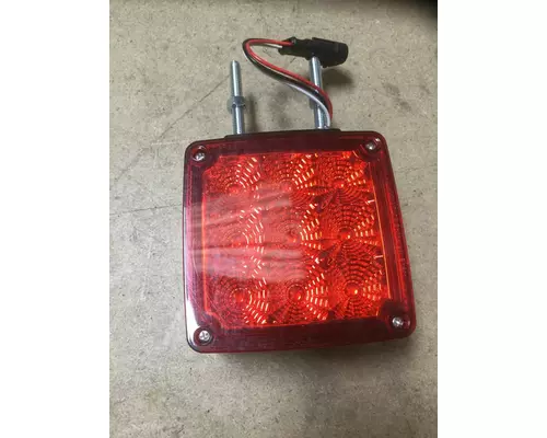 INTERNATIONAL CE Front Lamp (Turn Signal)