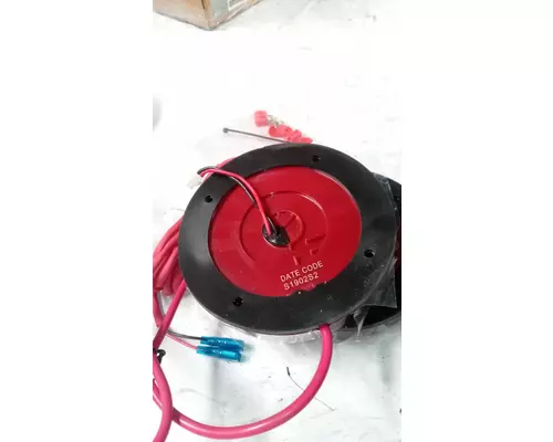 INTERNATIONAL CE Front Lamp (Turn Signal)