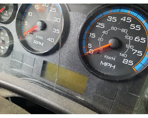 INTERNATIONAL CE GAUGE CLUSTER
