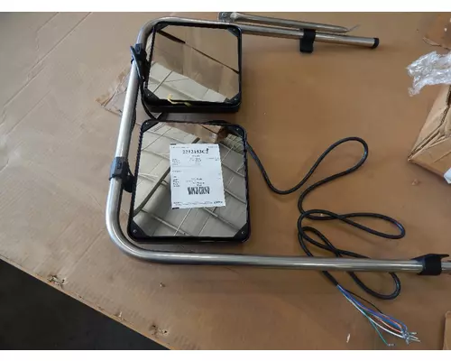 INTERNATIONAL CE Mirror (Side View)