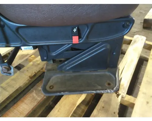 INTERNATIONAL CE SEAT, FRONT