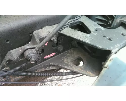 INTERNATIONAL CE SPRING HANGER