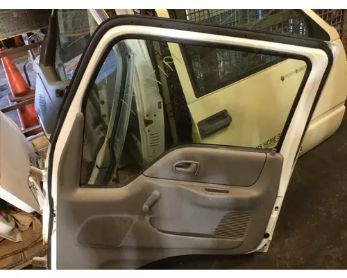 INTERNATIONAL CF500 2006-2007 DOOR ASSEMBLY, FRONT