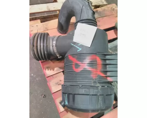 INTERNATIONAL CF500 AIR CLEANER