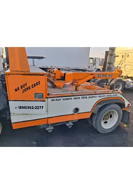 INTERNATIONAL CF500 Body / Bed