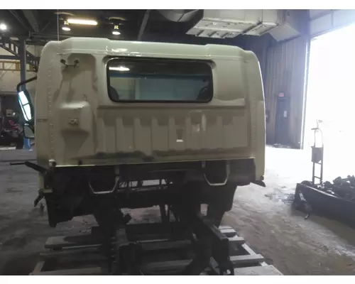 INTERNATIONAL CF500 CAB