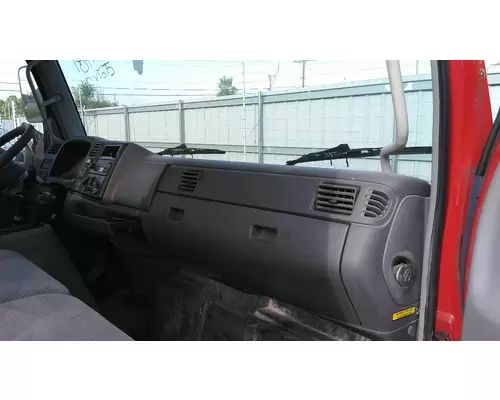 INTERNATIONAL CF500 CAB