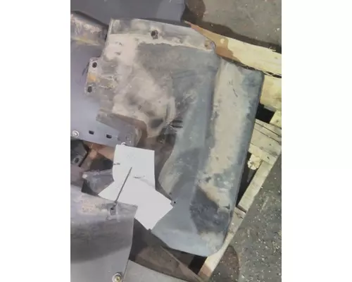 INTERNATIONAL CF500 FENDER, SPLASH SHIELDGUARD