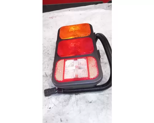 INTERNATIONAL CF500 Front Lamp (Turn Signal)