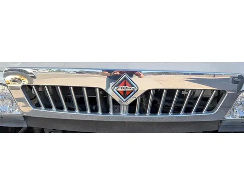 INTERNATIONAL CF500 GRILLE