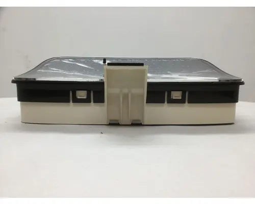 INTERNATIONAL CF500 Instrument Cluster