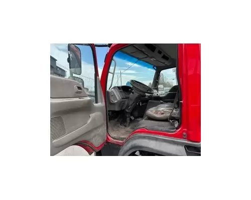 INTERNATIONAL CF600 Cab
